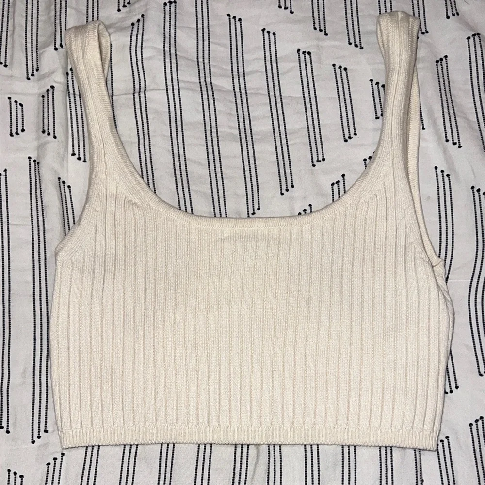 Aritzia Wilfred Cream Ribbed Crop Tank Top - Picture 1 of 5